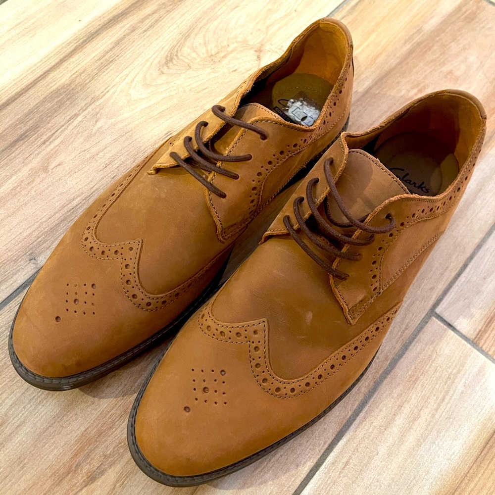 Like New Men’s Size 12 Suede Oxford Clarks